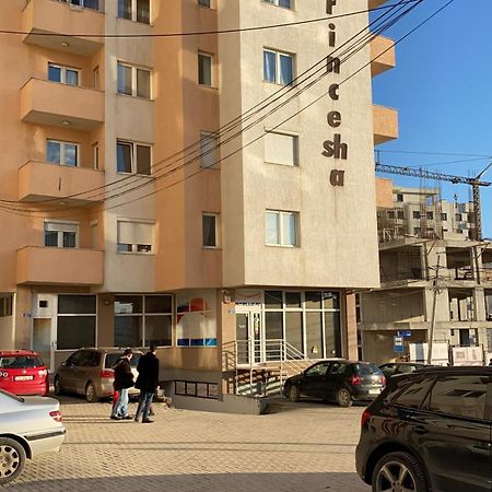 Apartment Nesti In Pristina Kosovo Ngoại thất bức ảnh