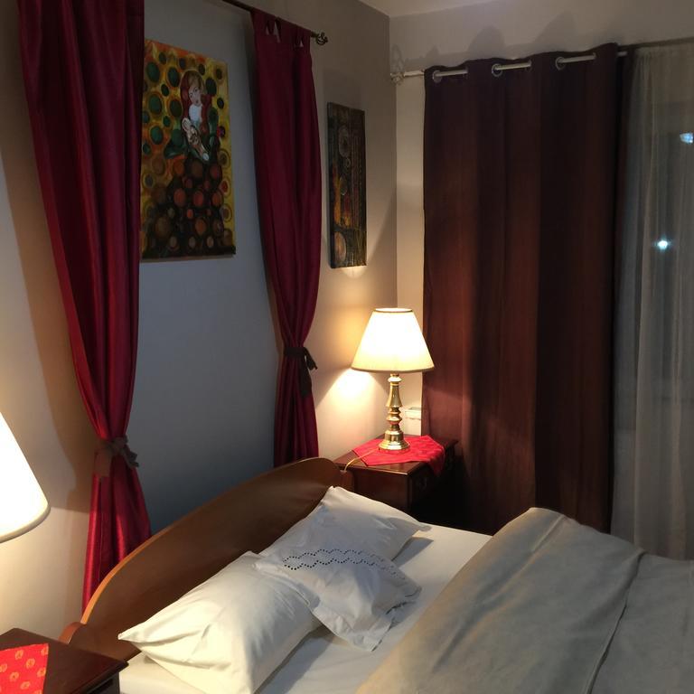 Apartment Nesti In Pristina Kosovo Ngoại thất bức ảnh