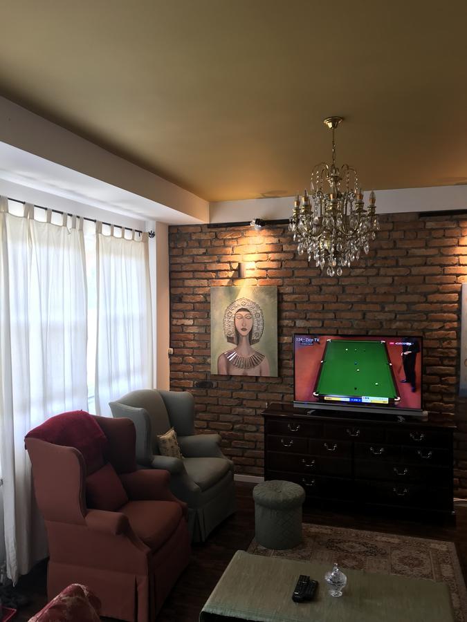Apartment Nesti In Pristina Kosovo Ngoại thất bức ảnh