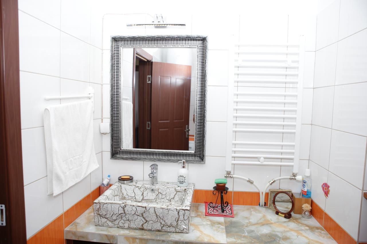 Apartment Nesti In Pristina Kosovo Ngoại thất bức ảnh